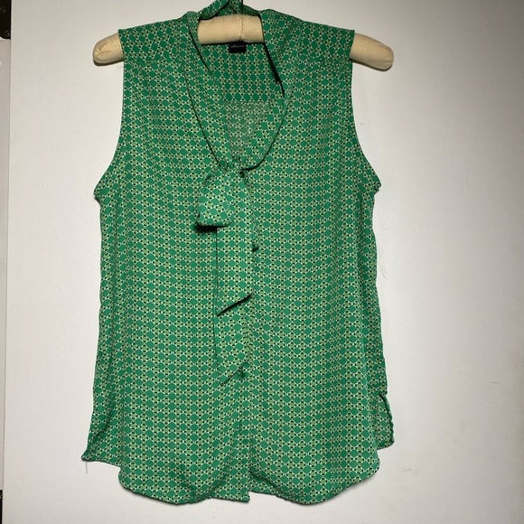 Jones and Co. Sleeveless Bow Button front Top S - Picture 1 of 2